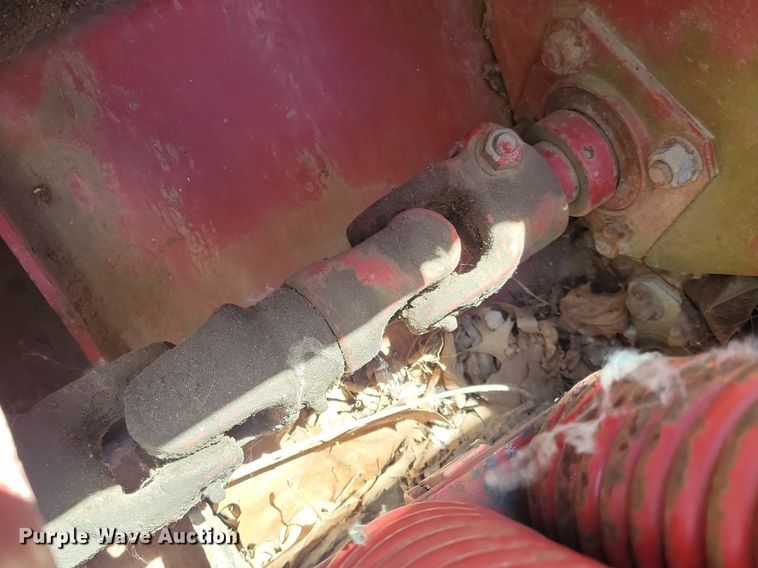 image for item DG0645 Case IH 8312T disc mower