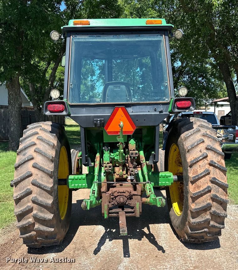 image for item DG4427 1979 John Deere 4440 tractor