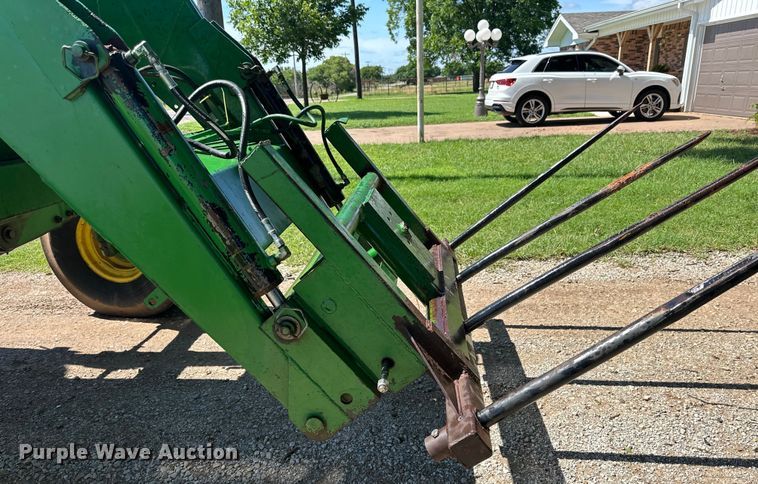 image for item DG4427 1979 John Deere 4440 tractor