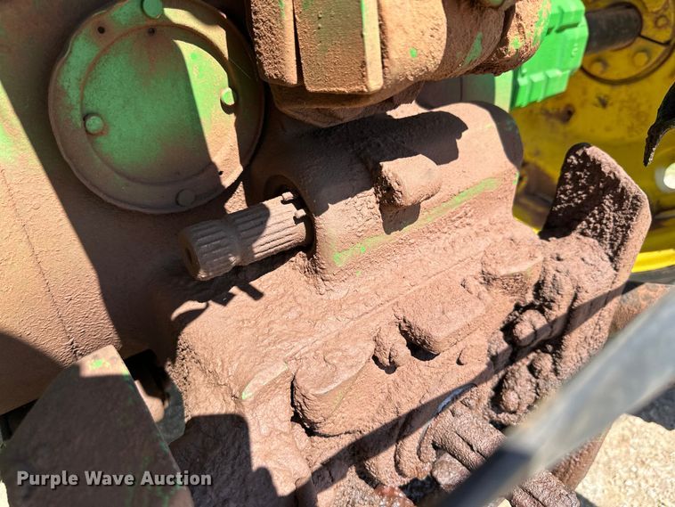 image for item DG4427 1979 John Deere 4440 tractor