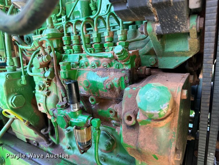 image for item DG4427 1979 John Deere 4440 tractor