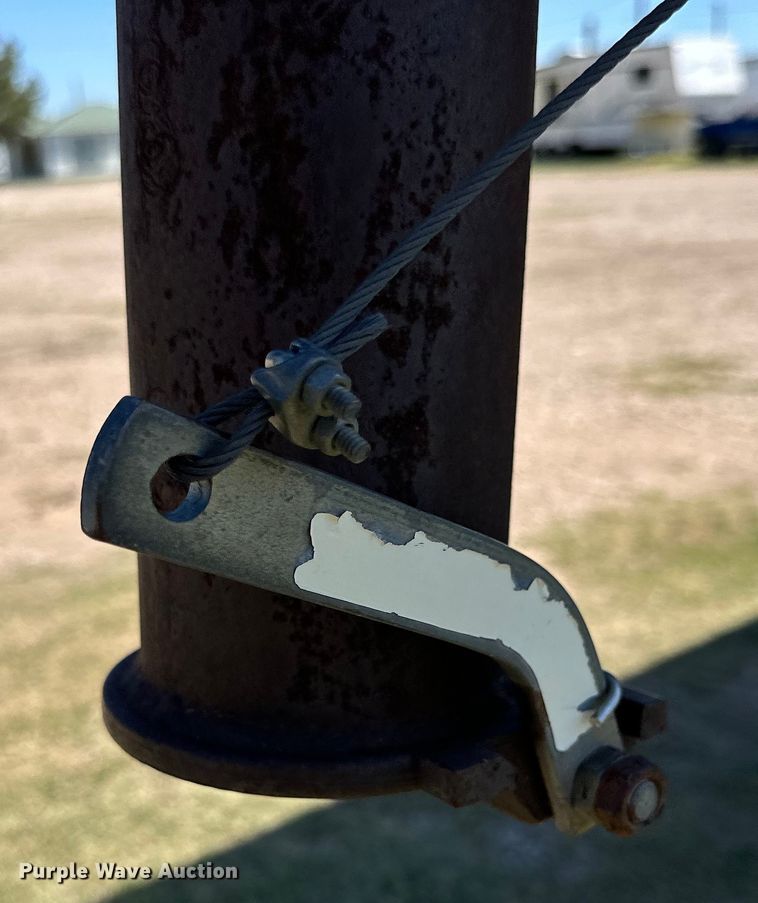 image for item DK6585 1984 Easley livestock trailer