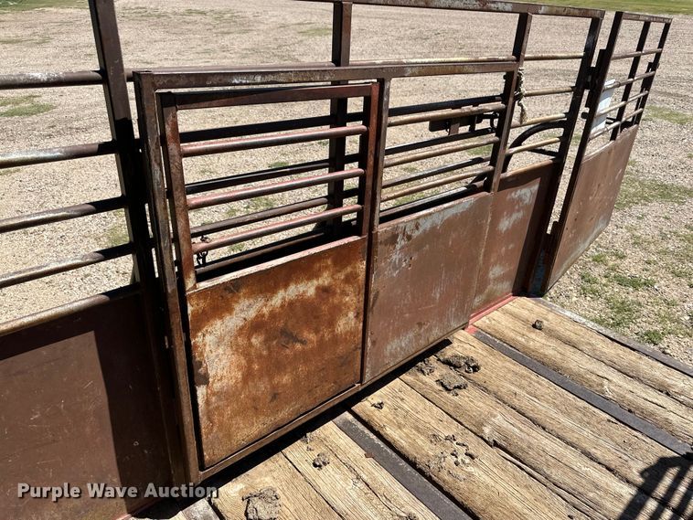 image for item DK6585 1984 Easley livestock trailer