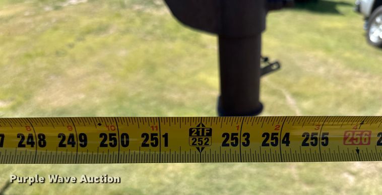 image for item DK6585 1984 Easley livestock trailer