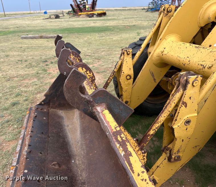 image for item DK6837 1973 Caterpillar 920 wheel loader