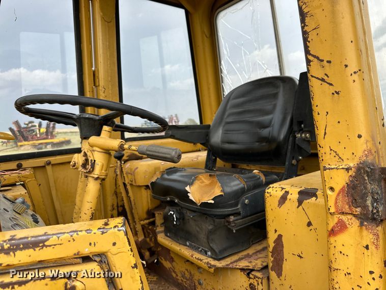 image for item DK6837 1973 Caterpillar 920 wheel loader