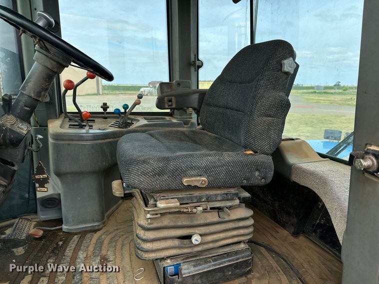 image for item DK6838 1996 New Holland 9882 4WD tractor