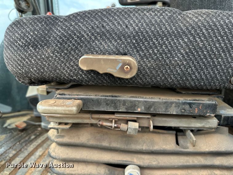 image for item DK6838 1996 New Holland 9882 4WD tractor