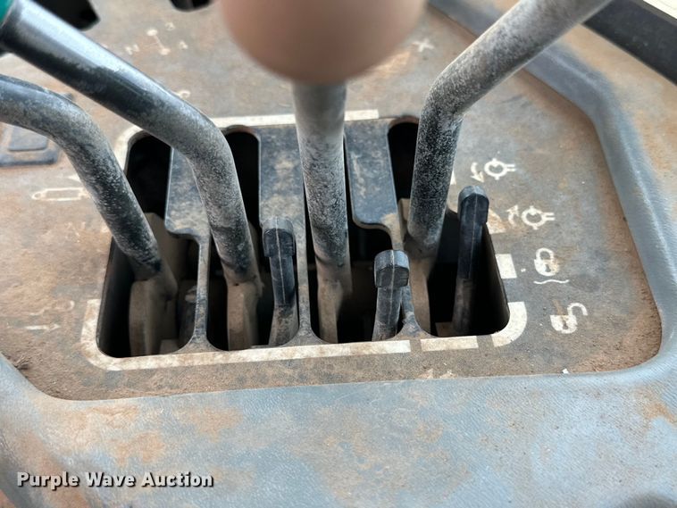 image for item DK6838 1996 New Holland 9882 4WD tractor