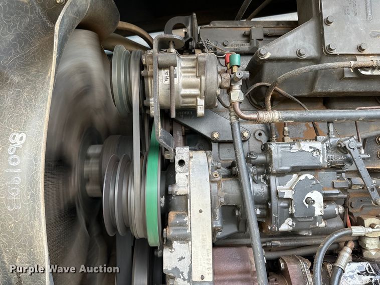 image for item DK6838 1996 New Holland 9882 4WD tractor