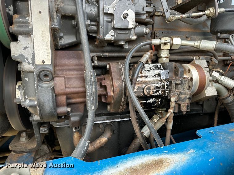 image for item DK6838 1996 New Holland 9882 4WD tractor