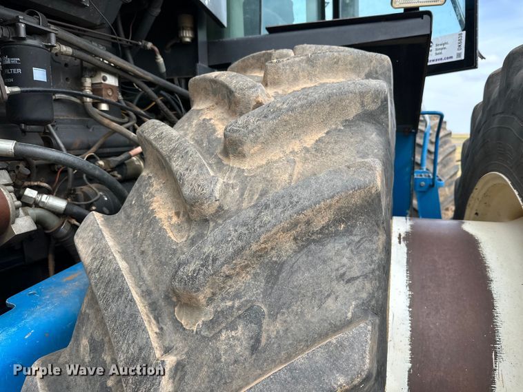 image for item DK6838 1996 New Holland 9882 4WD tractor