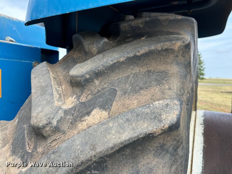 image for item DK6838 1996 New Holland 9882 4WD tractor