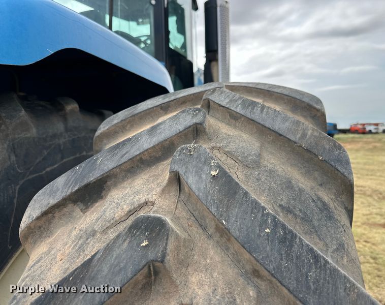 image for item DK6838 1996 New Holland 9882 4WD tractor