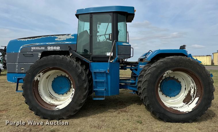 image for item DK6839 1997 New Holland 9682 4WD tractor