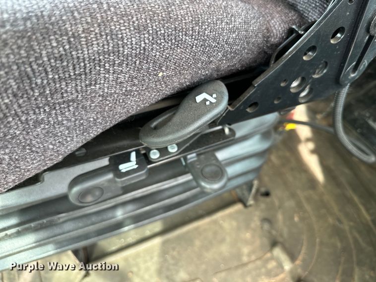 image for item DK6839 1997 New Holland 9682 4WD tractor