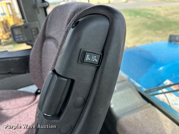 image for item DK6839 1997 New Holland 9682 4WD tractor