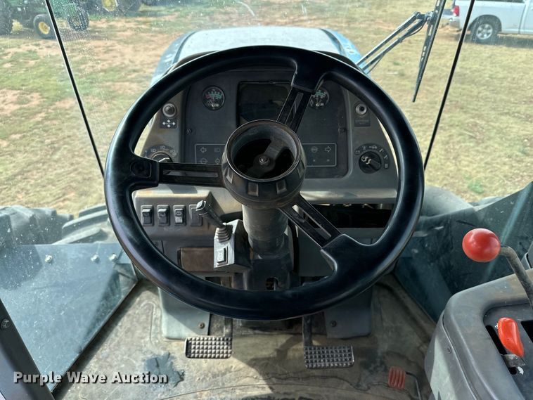 image for item DK6839 1997 New Holland 9682 4WD tractor