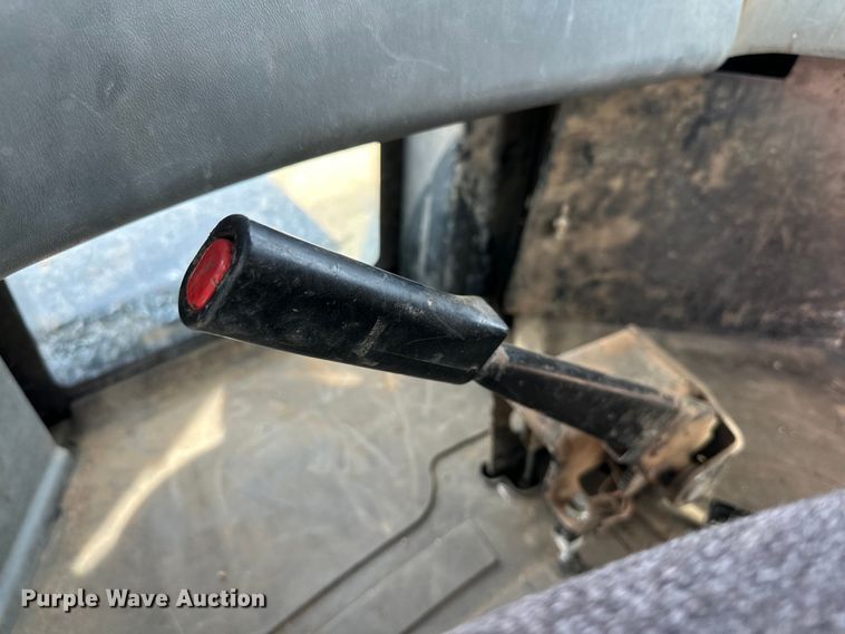 image for item DK6839 1997 New Holland 9682 4WD tractor