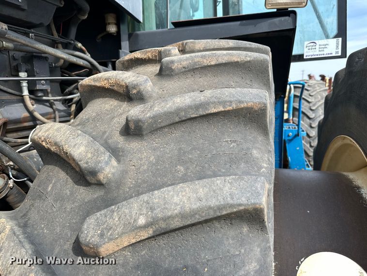 image for item DK6839 1997 New Holland 9682 4WD tractor