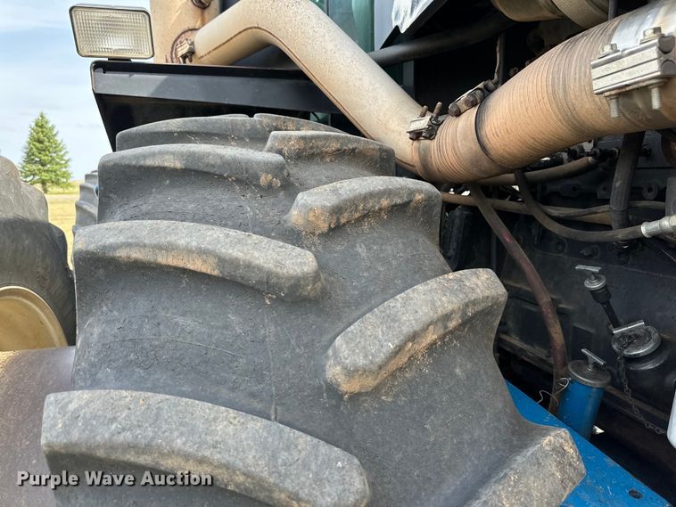 image for item DK6839 1997 New Holland 9682 4WD tractor