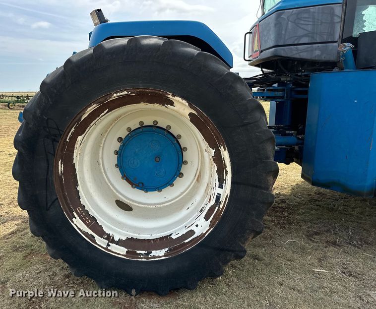 image for item DK6839 1997 New Holland 9682 4WD tractor