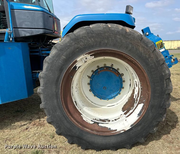 image for item DK6839 1997 New Holland 9682 4WD tractor