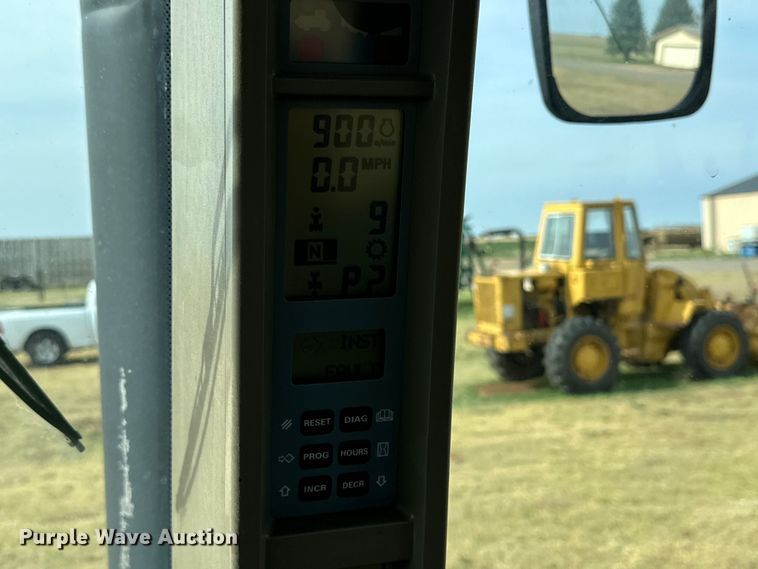 image for item DK6840 2003 Case IH MX285 MFWD tractor