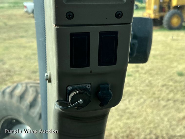 image for item DK6840 2003 Case IH MX285 MFWD tractor