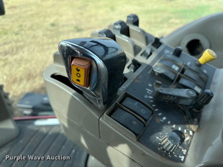 image for item DK6840 2003 Case IH MX285 MFWD tractor