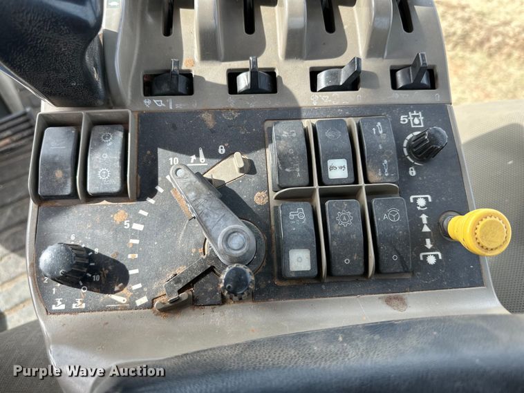 image for item DK6840 2003 Case IH MX285 MFWD tractor