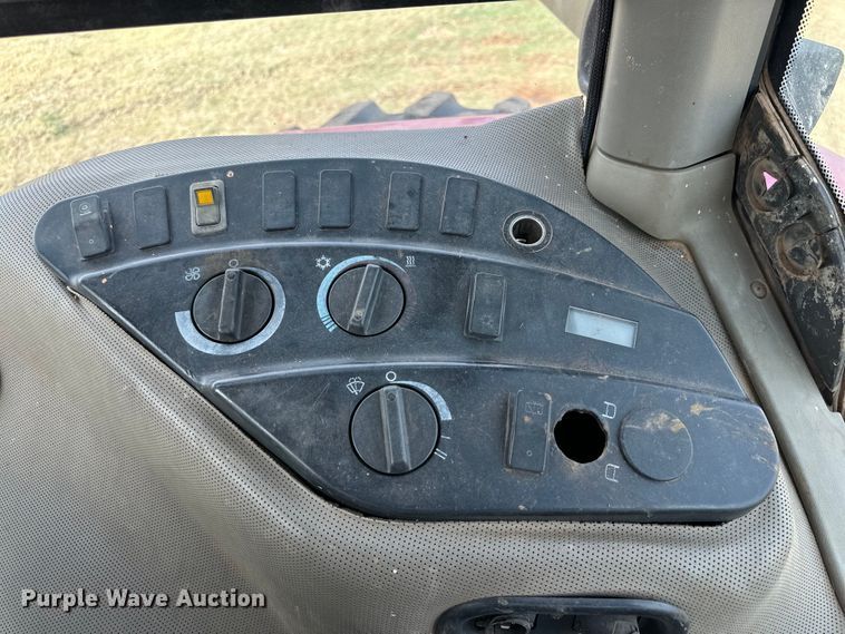 image for item DK6840 2003 Case IH MX285 MFWD tractor