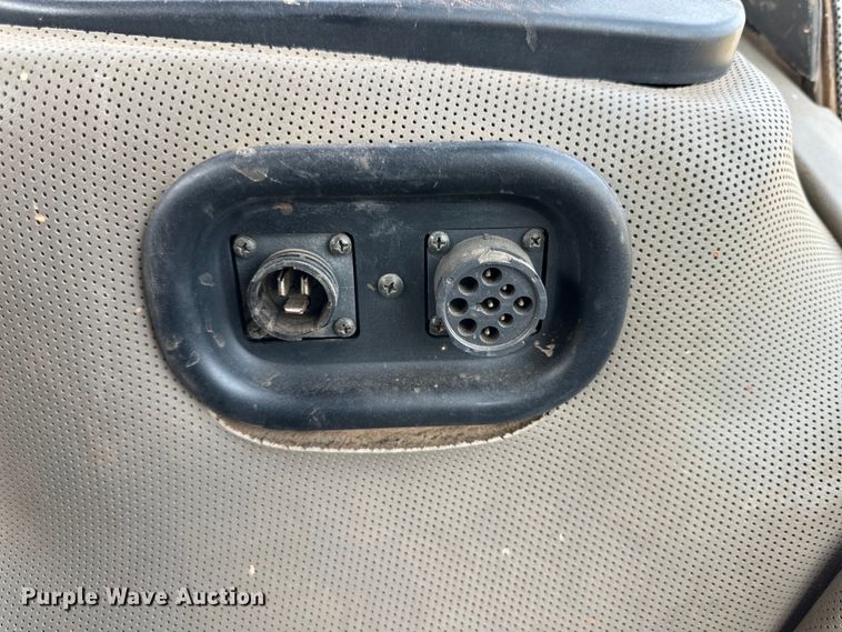 image for item DK6840 2003 Case IH MX285 MFWD tractor