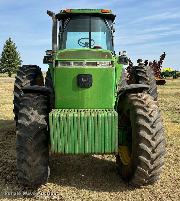 image for item DK6841 1992 John Deere 4960 MFWD tractor