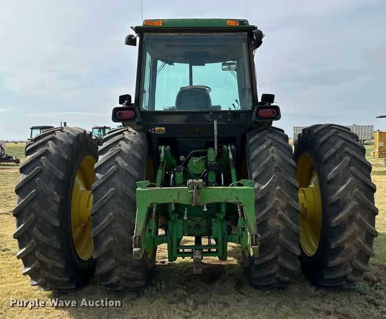 image for item DK6841 1992 John Deere 4960 MFWD tractor