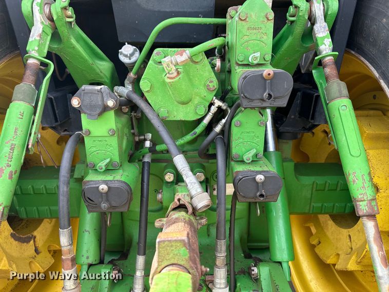 image for item DK6841 1992 John Deere 4960 MFWD tractor