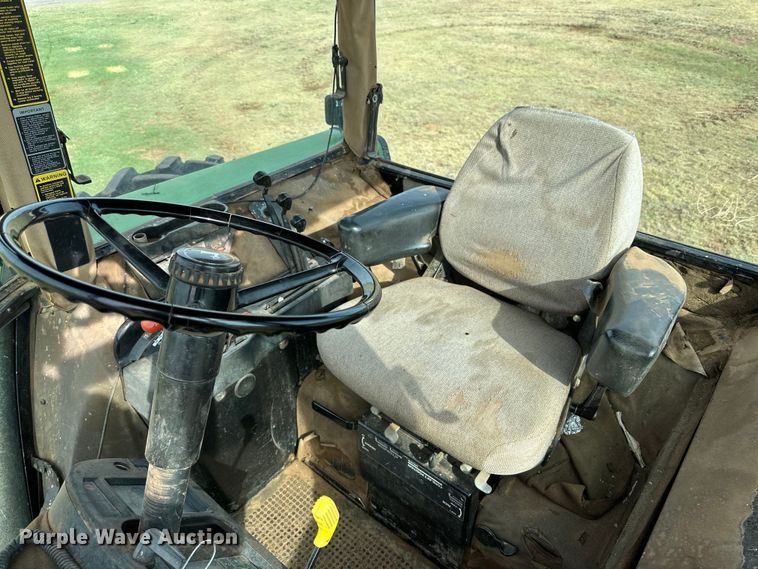 image for item DK6841 1992 John Deere 4960 MFWD tractor