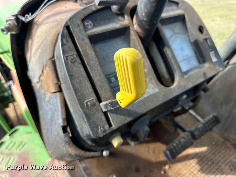 image for item DK6841 1992 John Deere 4960 MFWD tractor