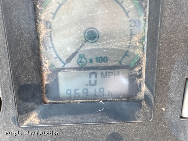 image for item DK6841 1992 John Deere 4960 MFWD tractor