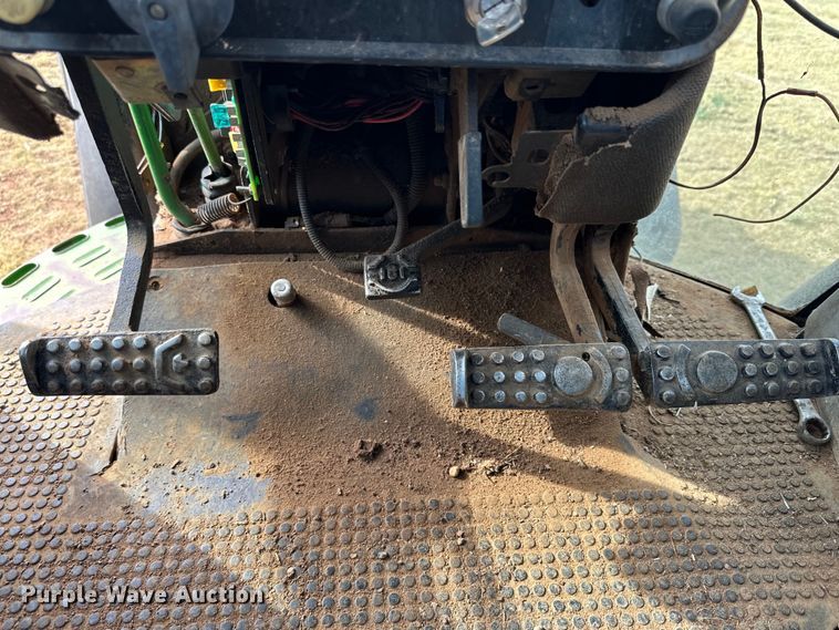 image for item DK6841 1992 John Deere 4960 MFWD tractor