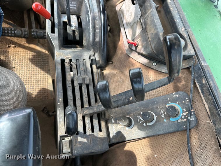 image for item DK6841 1992 John Deere 4960 MFWD tractor