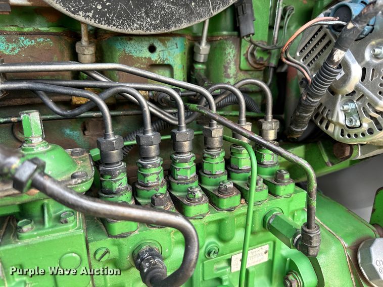 image for item DK6841 1992 John Deere 4960 MFWD tractor