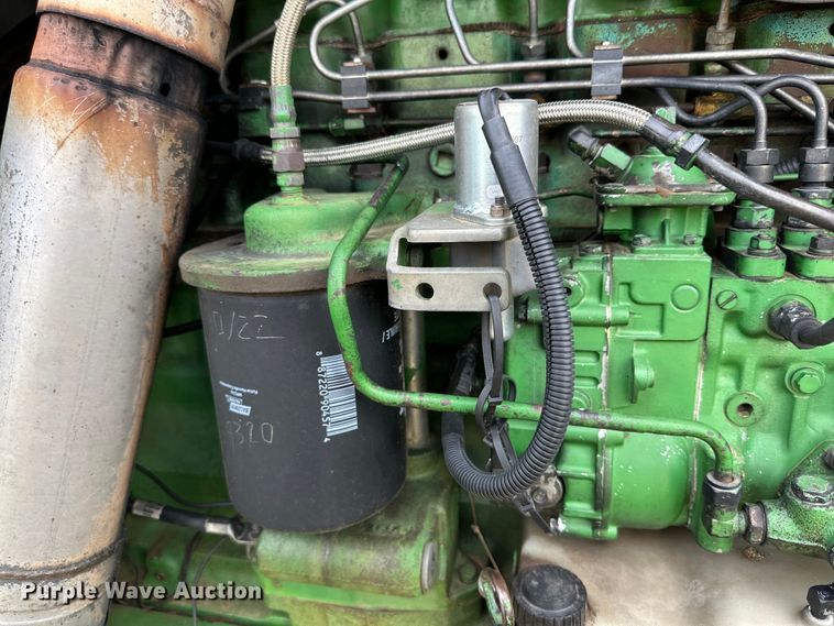 image for item DK6841 1992 John Deere 4960 MFWD tractor