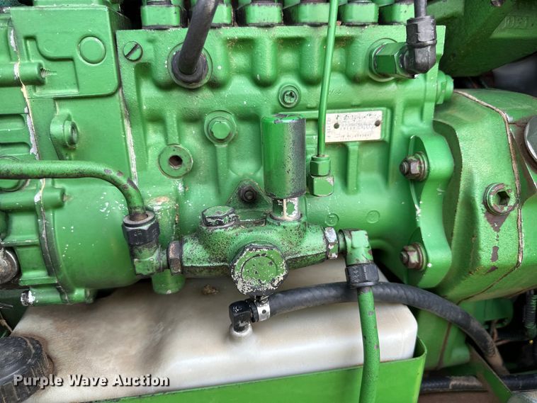 image for item DK6841 1992 John Deere 4960 MFWD tractor