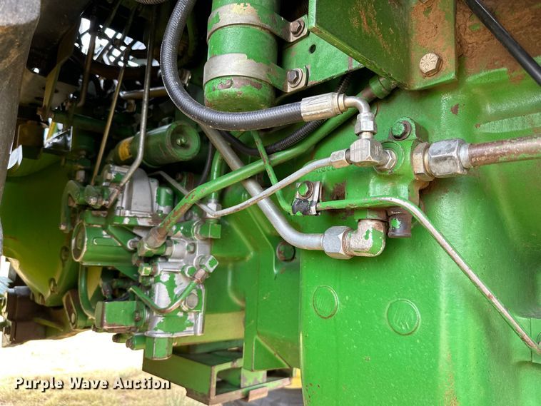 image for item DK6841 1992 John Deere 4960 MFWD tractor