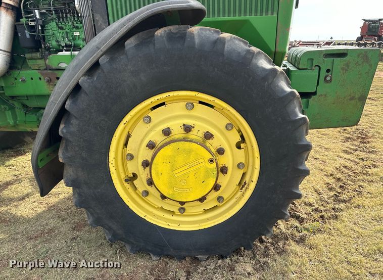 image for item DK6841 1992 John Deere 4960 MFWD tractor