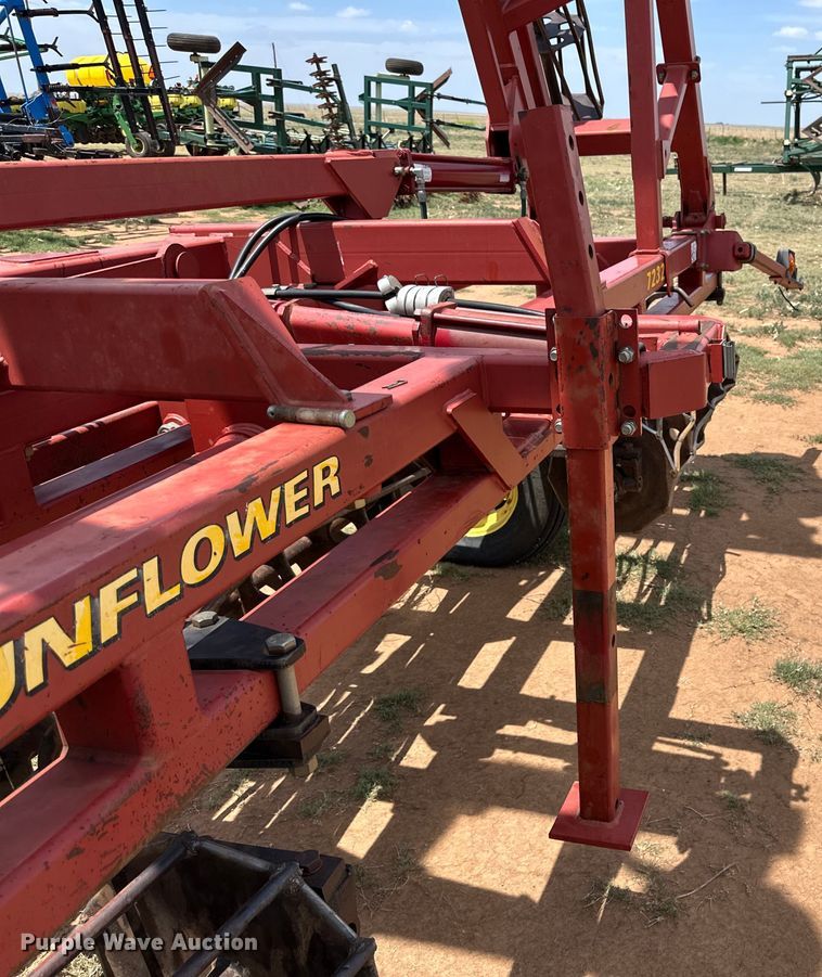 image for item DK6849 Sunflower 7232-35 rolling harrow