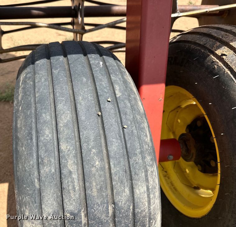 image for item DK6849 Sunflower 7232-35 rolling harrow