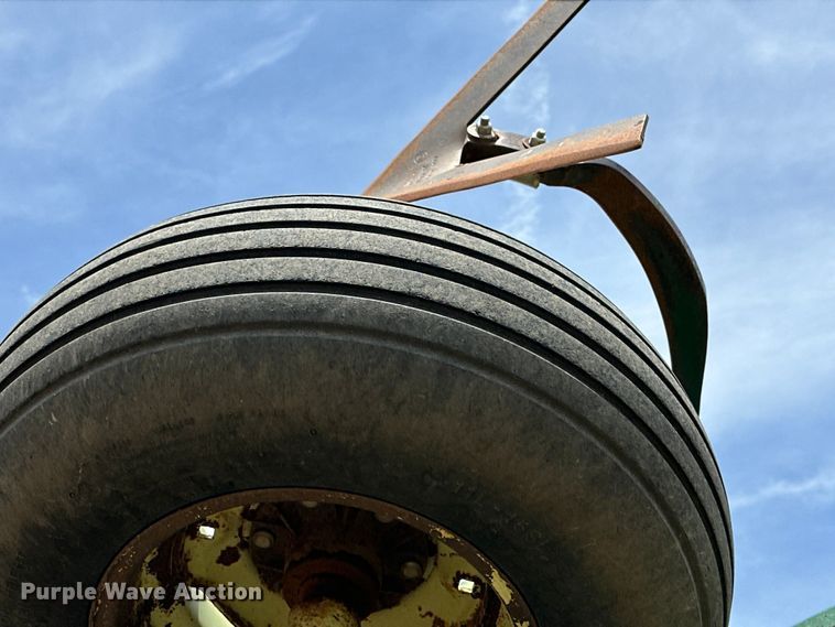 image for item DK6852 Quinstar sweep plow