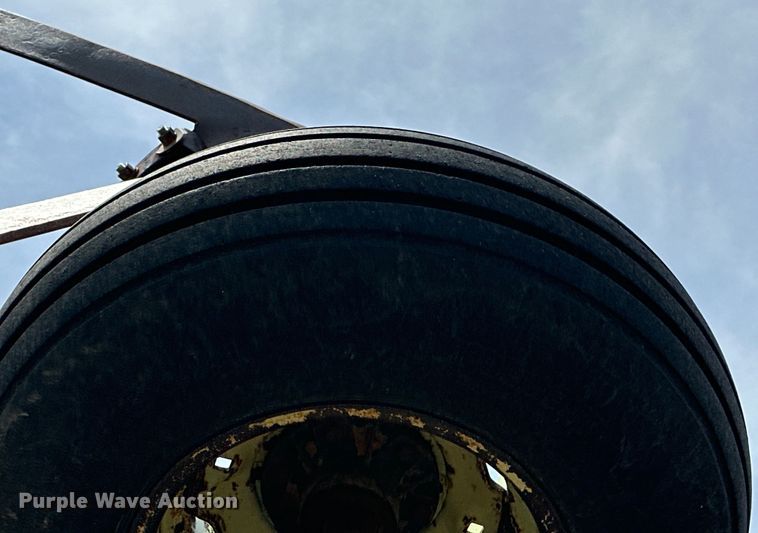 image for item DK6852 Quinstar sweep plow